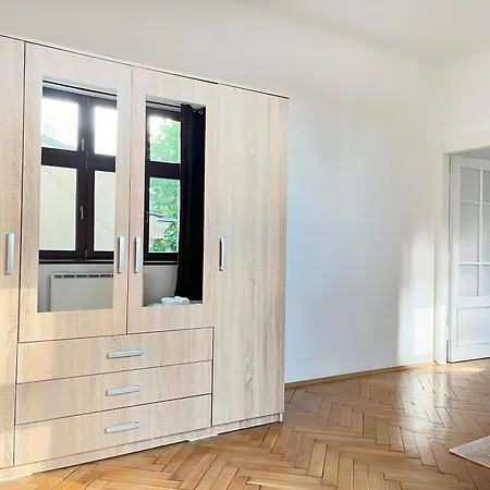 With Separate Bedroom In The Heart Of Krakow, Market Square * Krakow