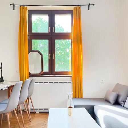 Apartment With Separate Bedroom In The Heart Of Krakow, Market Square *