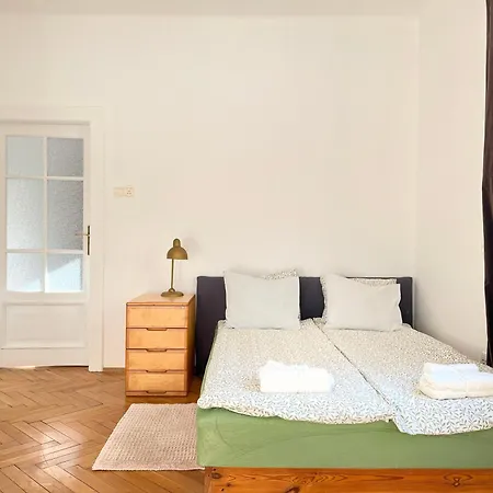 Apartment With Separate Bedroom In The Heart Of Krakow, Market Square
